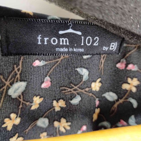 フロム FROM.102 クロップドフラワーリブブラウス レディース