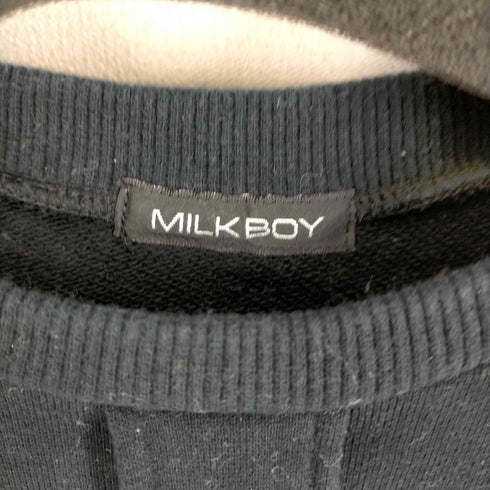 ミルク ボーイ MILK BOY ボンテージデザイン クルーネックスウェット メンズ