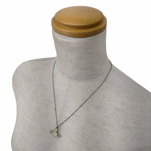 ヴィヴィアンウエストウッド Vivienne Westwood ロゴネックレス レディース