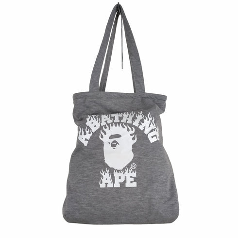 アベイシングエイプ A BATHING APE プリントデザインリバーシブルトートバッグ メンズ