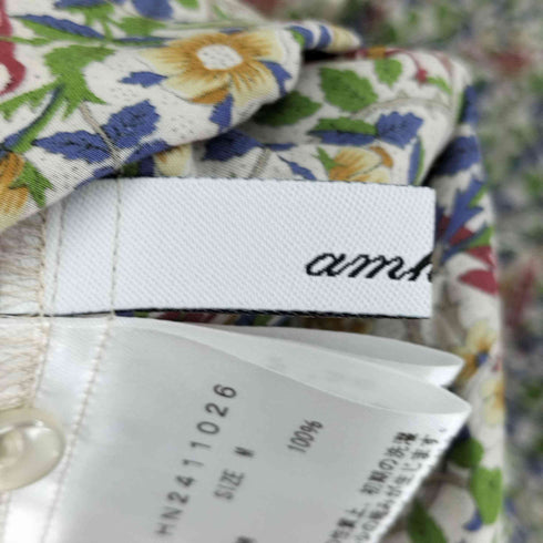 amherst フラワー柄バックタック入りブラウス レディース JPN:M