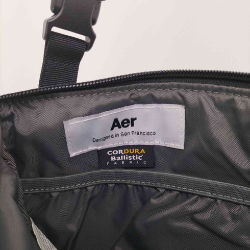 エアー AER ナイロンショルダーバッグ メンズ