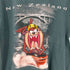 アクメ ACME キャラクタープリント ニュージーランド Tシャツ メンズ import:M