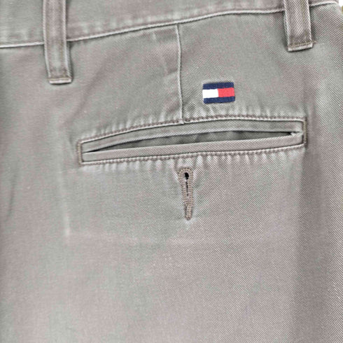 トミーヒルフィガー TOMMY HILFIGER ワンポイントロゴ刺繍チノショーツ メンズ 33
