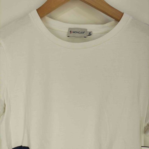 モンクレール MONCLER アシンメトリーロゴ型プリント クルーネックTシャツ レディース import:M