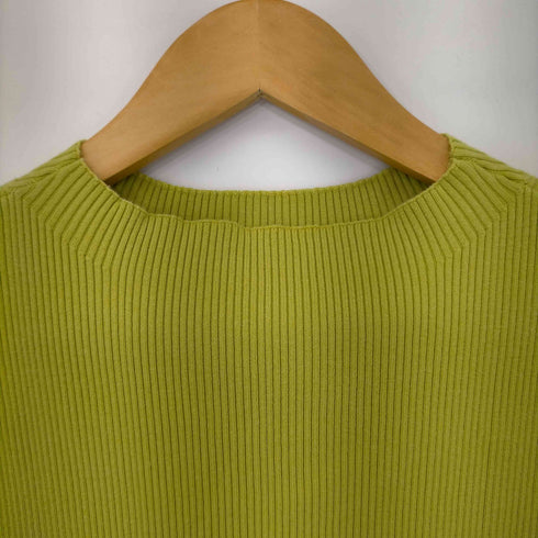 ナチュラルビューティーベーシック NATURAL BEAUTY BASIC 23SS ペプラムフォルムニット レディース FR