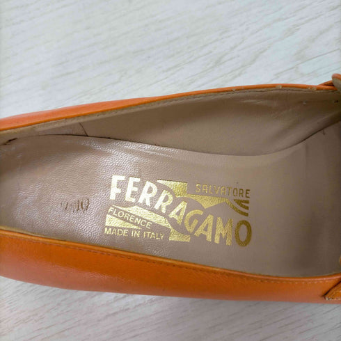 サルヴァトーレフェラガモ Salvatore Ferragamo ガンチーニローファー レディース US:6