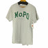 {[museum of peace & quiet フロントプリント S/S Tシャツ メンズ JPN:L