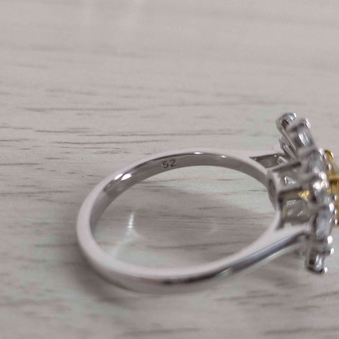ダニエルスワロフスキー DANIEL SWAROVSKI SUNSHINE リング レディース 10号