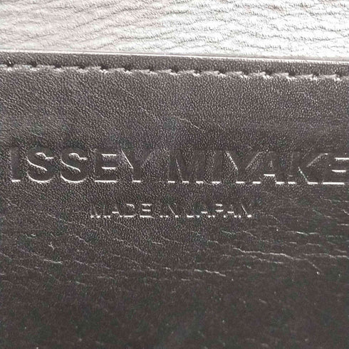 イッセイミヤケ ISSEY MIYAKE GUSTON ガストン ショルダーバッグ レディース