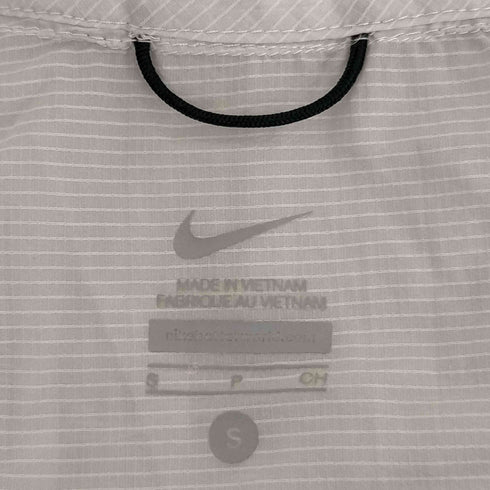 ナイキ NIKE ナイロンジップアップパーカー メンズ s