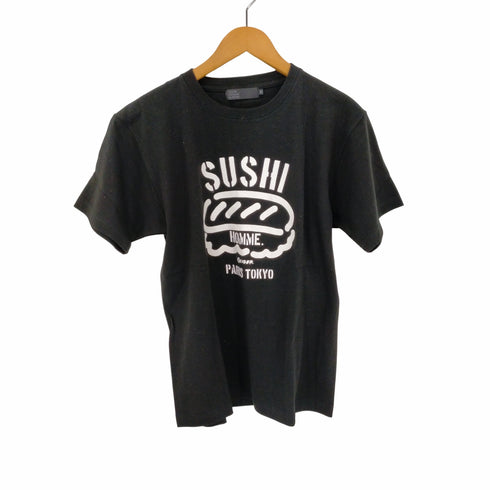 ビームス BEAMS TOKYO CULTUART by BEAMS かせきさいだぁ SUSHI HOMME Tシャツ メンズ JPN:M