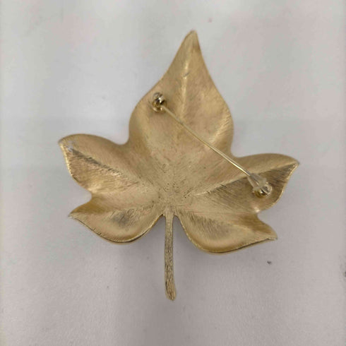 トリファリ TRIFARI ブローチ リーフモチーフ レディース