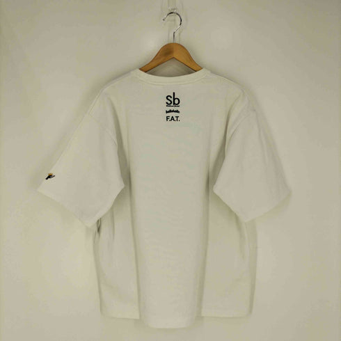 エフエーティー FAT ×sb skateboard Journal Y.T GROUND グラフィックプリント クルーネックTシャツ メンズ SKINNY