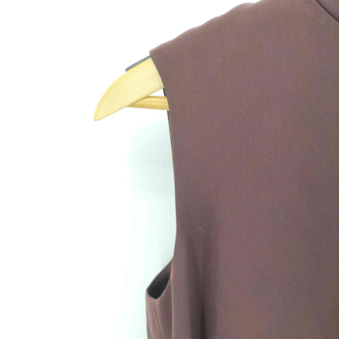 フォクシーニューヨーク FOXEY NEW YORK 20SS Chic Pleats Top ノースリーブ Aライン バックプリーツ プルオーバー ハイネック シャツ ブラウス レディース JPN:38