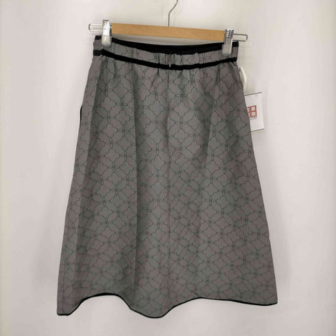トゥービーシック TO BE CHIC タイル柄 マトラッセ スカート レディース JPN:38