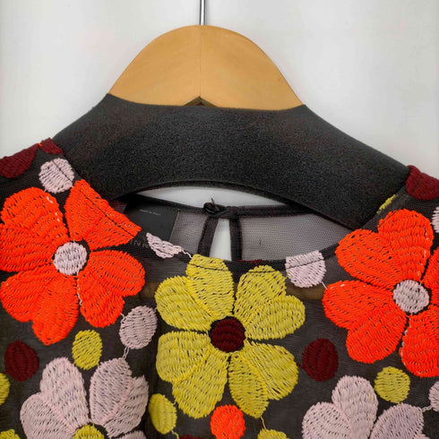 ピンコ PINKO イタリア製 フラワー刺繍 レースカットソー レディース FR:34