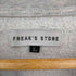 フリークスストア FREAKS STORE × SHE WOLF DINER 別注ビッグシルエットバックプリントクルーネックスウェット メンズ JPN:L