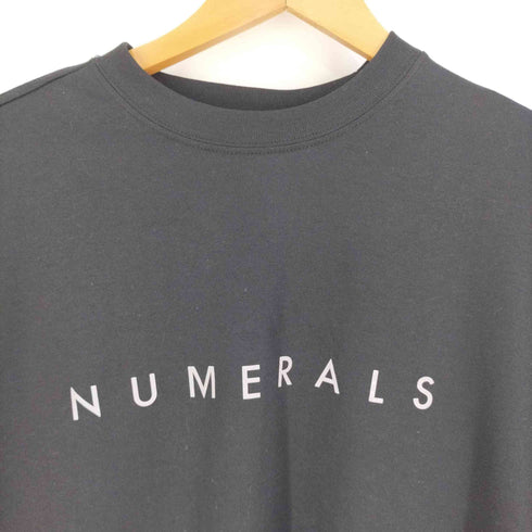 ニコアンド Niko and... NUMERALS ロゴプリント クルーネックTシャツ メンズ JPN:M