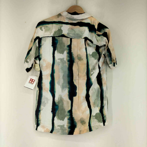 プルアンドベア PULL&BEAR 総柄 S/S レーヨンシャツ メンズ import:XS