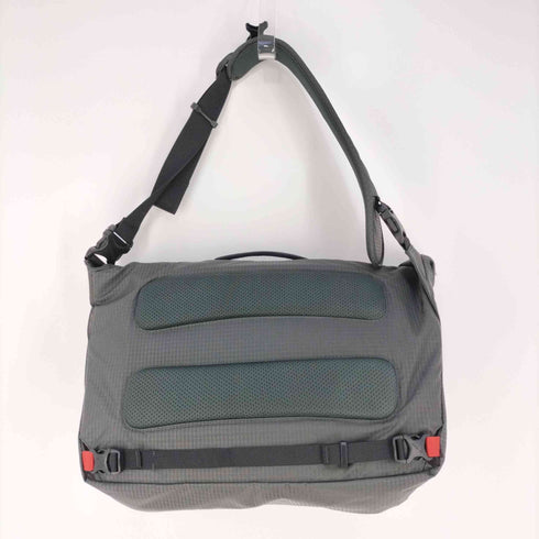 モンベル mont bell メッセンジャーバッグ M メンズ