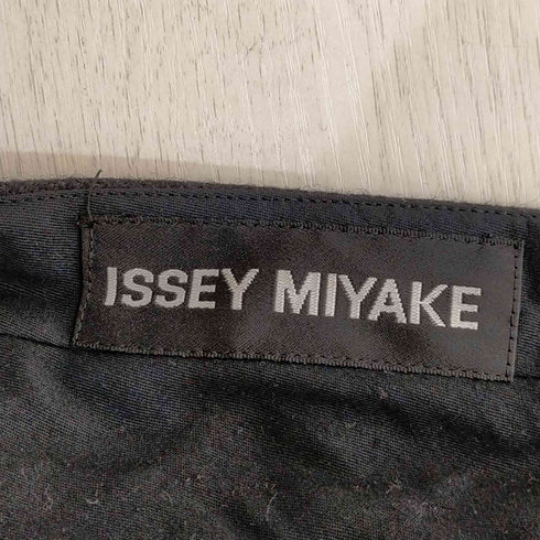 イッセイミヤケ ISSEY MIYAKE ツータック メルトンスラックス メンズ 5