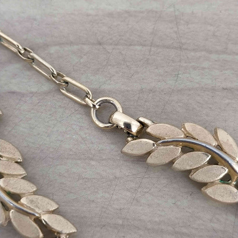 トリファリ TRIFARI ネックレス リーフモチーフ レディース