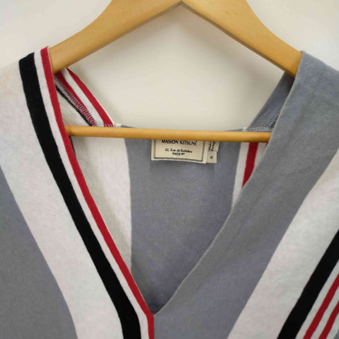 メゾンキツネ MAISON KITSUNE メゾンキツネ ストライプ Vネック ノースリーブトップス レディース import:S