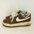 ナイキ NIKE AIR FORCE 1 '07 CACAO WOW レディース UK:3