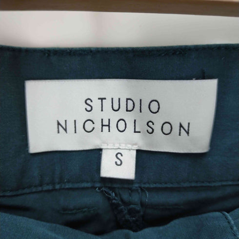 スタジオニコルソン STUDIO NICHOLSON ROSARIO WAKAME POWDER COTTON VELCRO PATCH POCKET PANTS ロングパンツ メンズ JPN:S