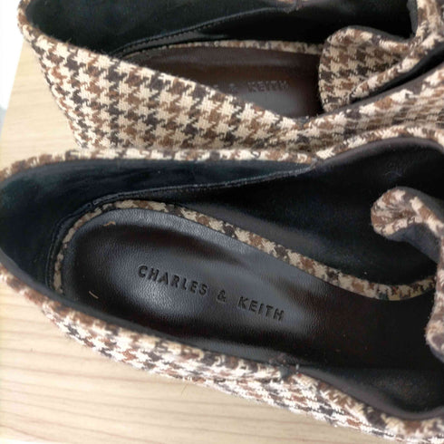 チャールズキース CHARLES & KEITH ステップバック オックスフォードパンプス レディース JPN:38