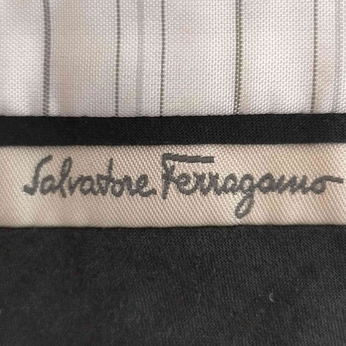 サルヴァトーレフェラガモ Salvatore Ferragamo イタリア製 千鳥格子 ウールストレートパンツ レディース 42
