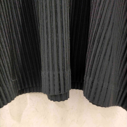 オムプリッセ イッセイミヤケ HOMME PLISSE ISSEY MIYAKE クルーネック プリーツプルオーバー メンズ JPN:2