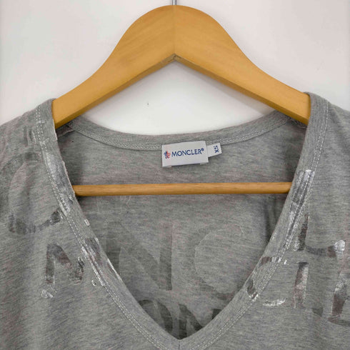 モンクレール MONCLER パフスリーブ シルバーロゴ VネックTシャツ レディース import:XS
