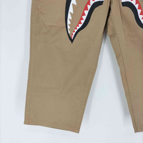 アベイシングエイプ A BATHING APE SHARK PRINT CROPPED PANTS メンズ JPN:M