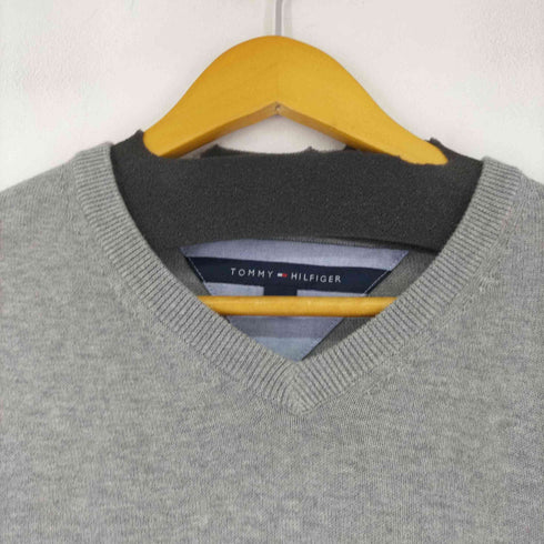 トミーヒルフィガー TOMMY HILFIGER ロゴ刺繍 Vネックニット メンズ JPN:L