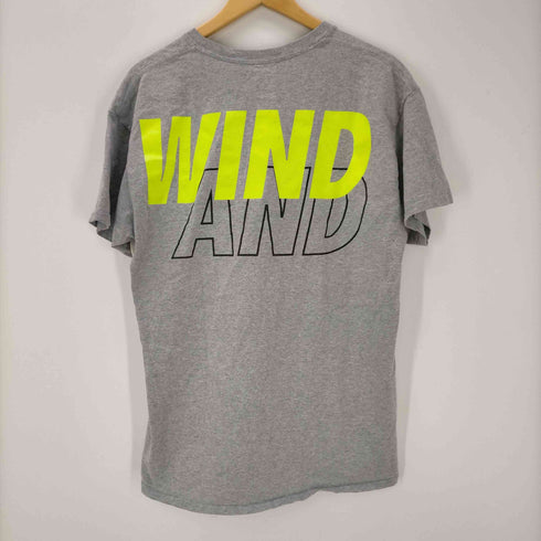 ウィンダンシー WIND AND SEA SEASONING S/S ロゴプリントTシャツ メンズ JPN:L