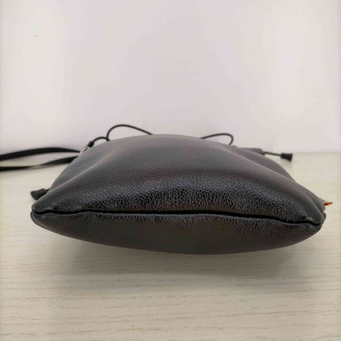 nunc レザーショルダーバッグ メンズ
