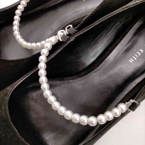 チャールズキース CHARLES & KEITH パンプス ローヒール チャンキーヒール スクエアトゥ パールストラップ付き レディース JPN:23.5