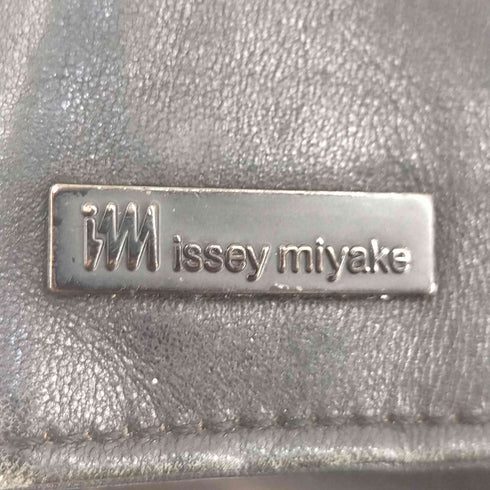 イッセイミヤケ im ISSEY MIYAKE 80-90s スナップボタン レザーショルダーポ―チ メンズ