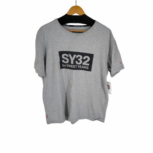 エスワイサーティトゥー SY32 by SWEET YEARS S/S クルーネック ロゴプリントtシャツ メンズ
