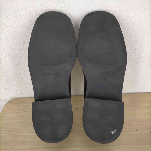 チャールズキース CHARLES & KEITH 熱反応仕様 コインローファー レディース JPN:38