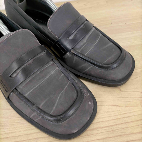 チャールズキース CHARLES & KEITH 熱反応仕様 コインローファー レディース JPN:38