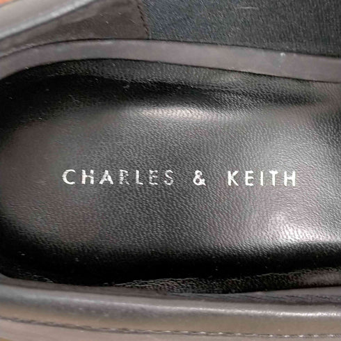 チャールズキース CHARLES & KEITH 熱反応仕様 コインローファー レディース JPN:38