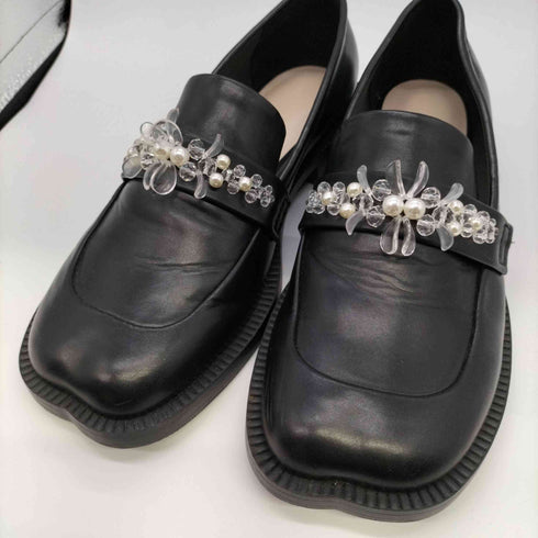 チャールズキース CHARLES & KEITH Bead-Embellished Penny Loafers ビーズエンベリッシュド ペニーローファー レディース EUR:37