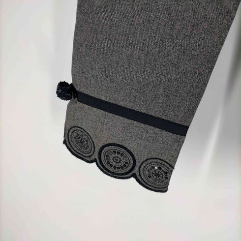 トゥービーシック TO BE CHIC スカラップ リボン スパンコール クロップドパンツ レディース 40