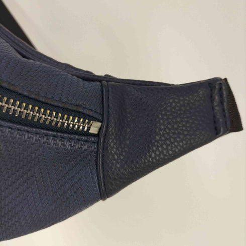 メンズビギ MENS BIGI 総柄 レザー ボディバッグ ショルダーバッグ メンズ