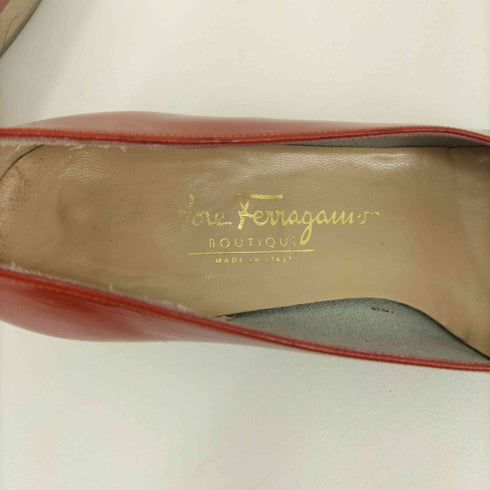 サルヴァトーレフェラガモ Salvatore Ferragamo ヴァラ パテントレザー ヒールパンプス レディース JPN:38