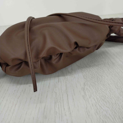 ジーブイジーブイ GVGV Fake Leather Half Moon Mini Bag レディース ONE SIZE