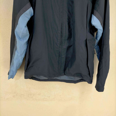 アンブロ UMBRO デサント製 エンブレム付き ウインドブレーカー メンズ import:S